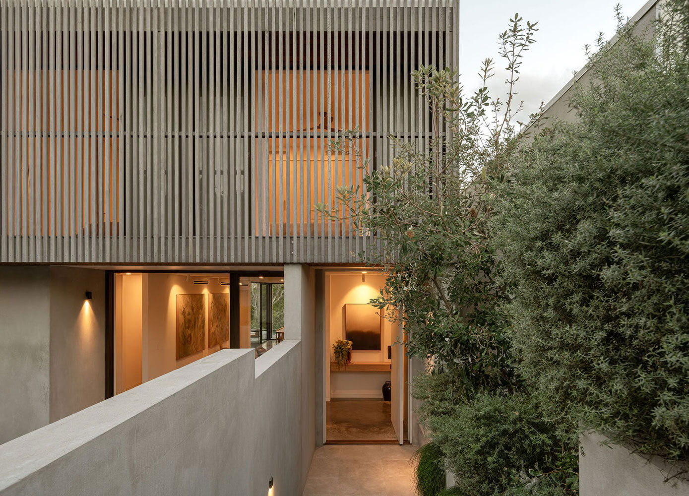 sealand-banksia-house-9 Flat outdoor entertaining areas<br />
allow our clients to enjoy the subtropical<br />
climate and coastal rainforest outlook