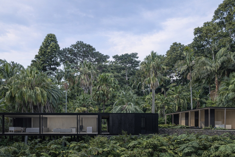 The pool deck is out of the wind with good sun, so it is warm all year round.
