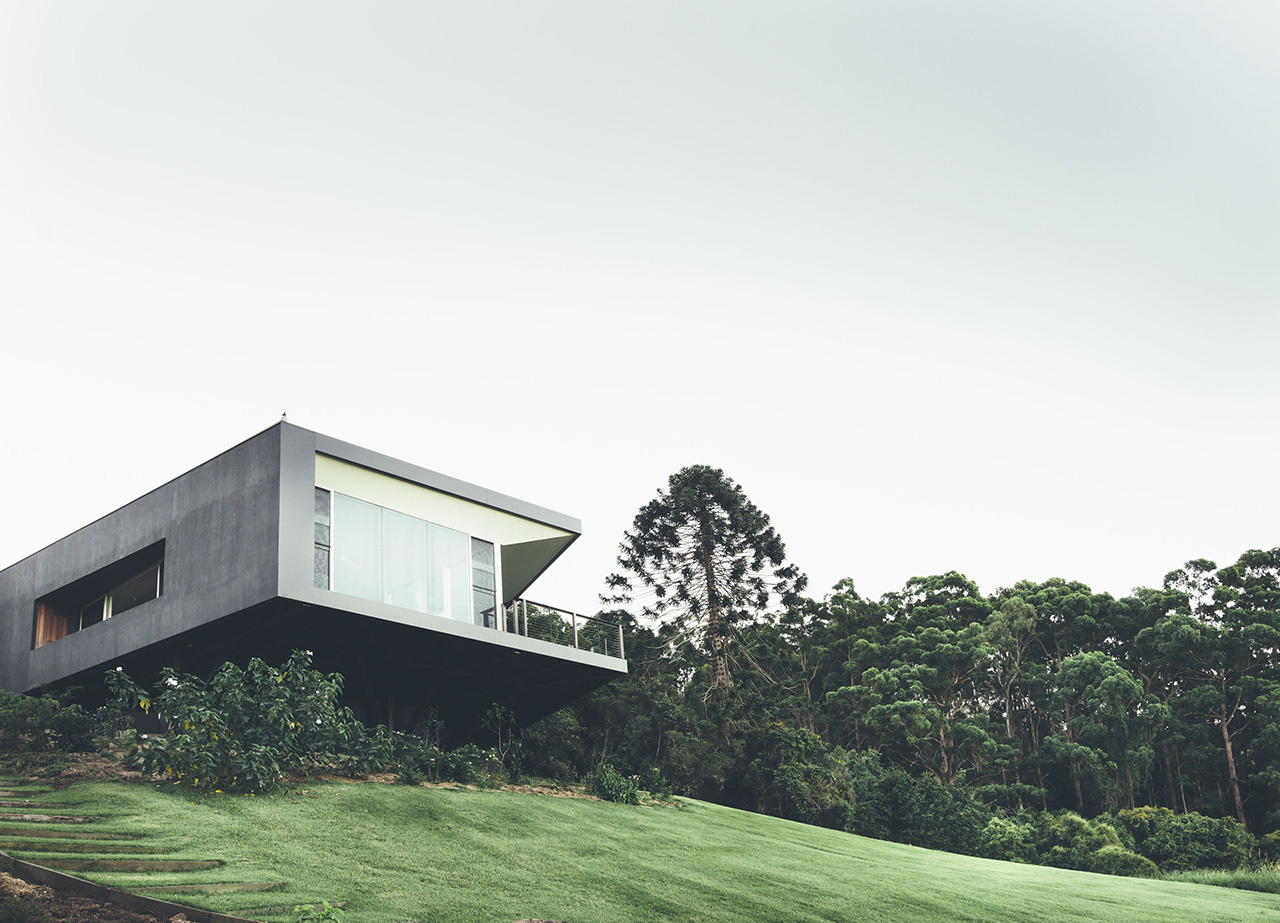 stealth house - a house that becomes part of the landscape
